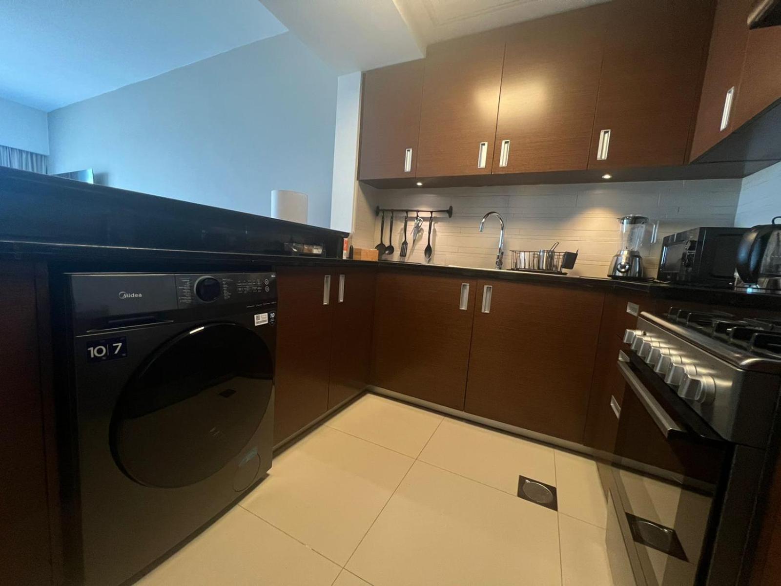 Dinar Home Abu Dhabi Eksteriør billede